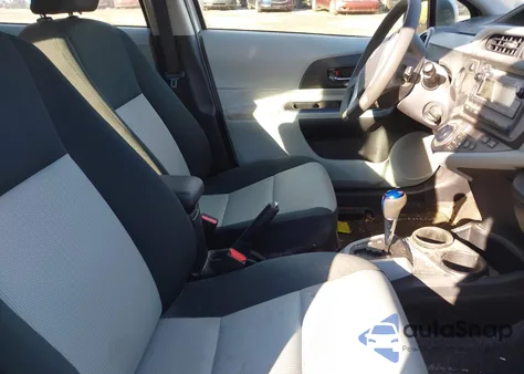 2012 Toyota Prius C Two from USA, damaged, VIN JTDKDTB38C1004561